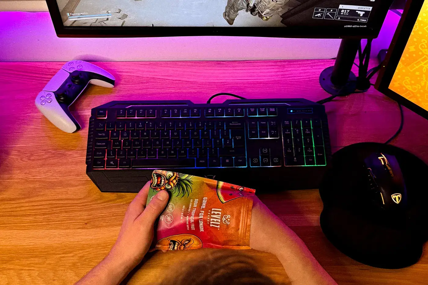 Energy gummies for streamers before going live